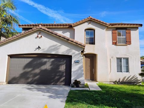 Photo of 1459 Ewing Dr Dr, Chula Vista, CA 91911 (MLS # 260004918SD)
