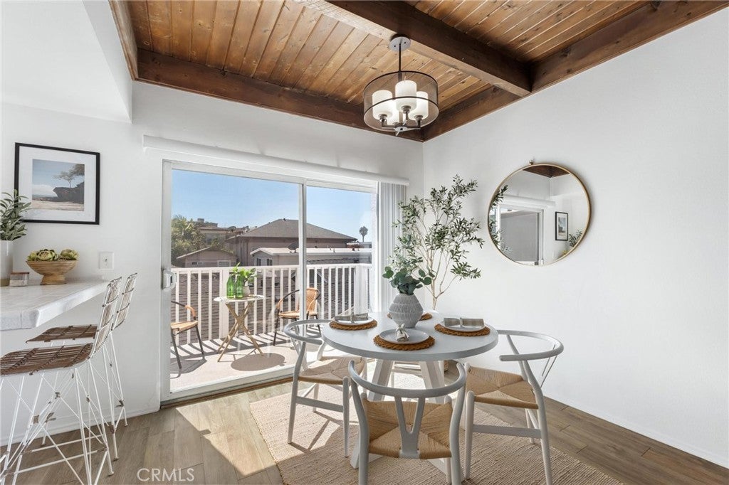 732 Hermosa Avenue