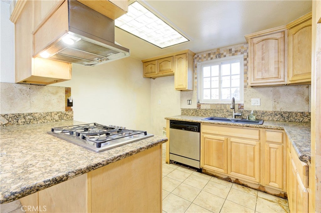6250 Kinlock