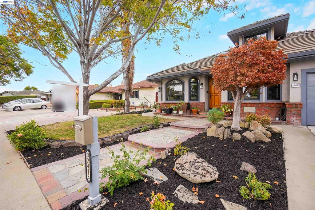 32413 Deborah Dr