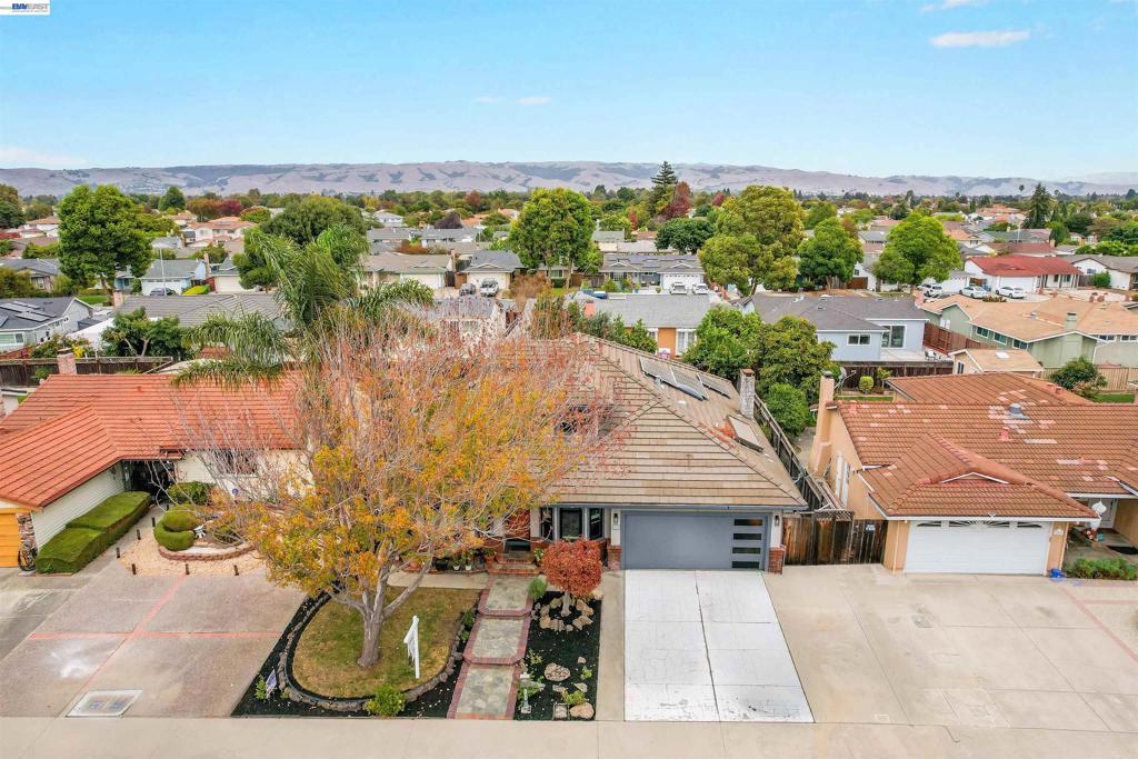 32413 Deborah Dr