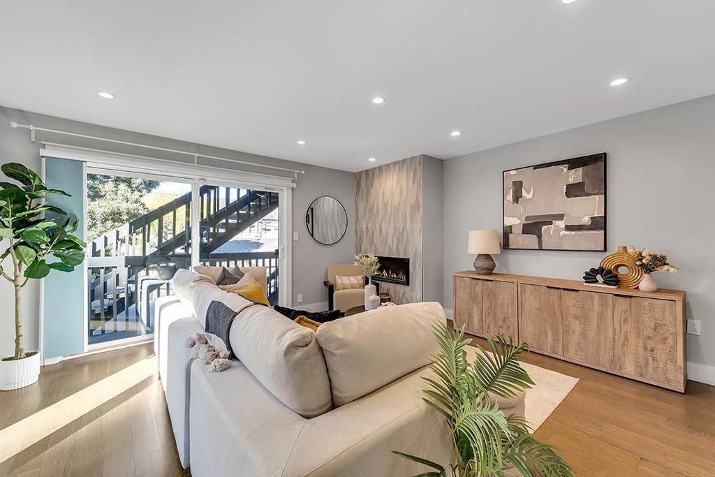 Photo of 33 Park Road #5, Burlingame, CA 94010 (MLS # ML82031093)