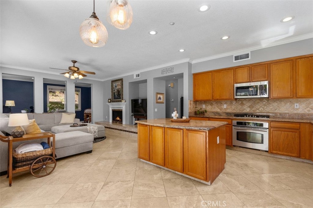 35 Edmonton Way, Rancho Santa Margarita CA 92688 - Photo 17