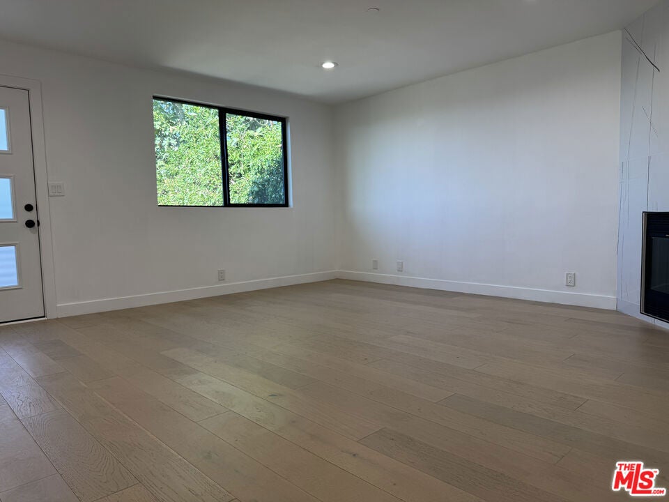 3560 Lavell Drive