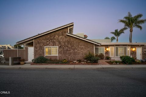 Tiny photo for 4625 Falkirk Bay, Oxnard, CA 93035 (MLS # V1-33173)
