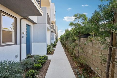 337 Placemark Irvine CA 92614