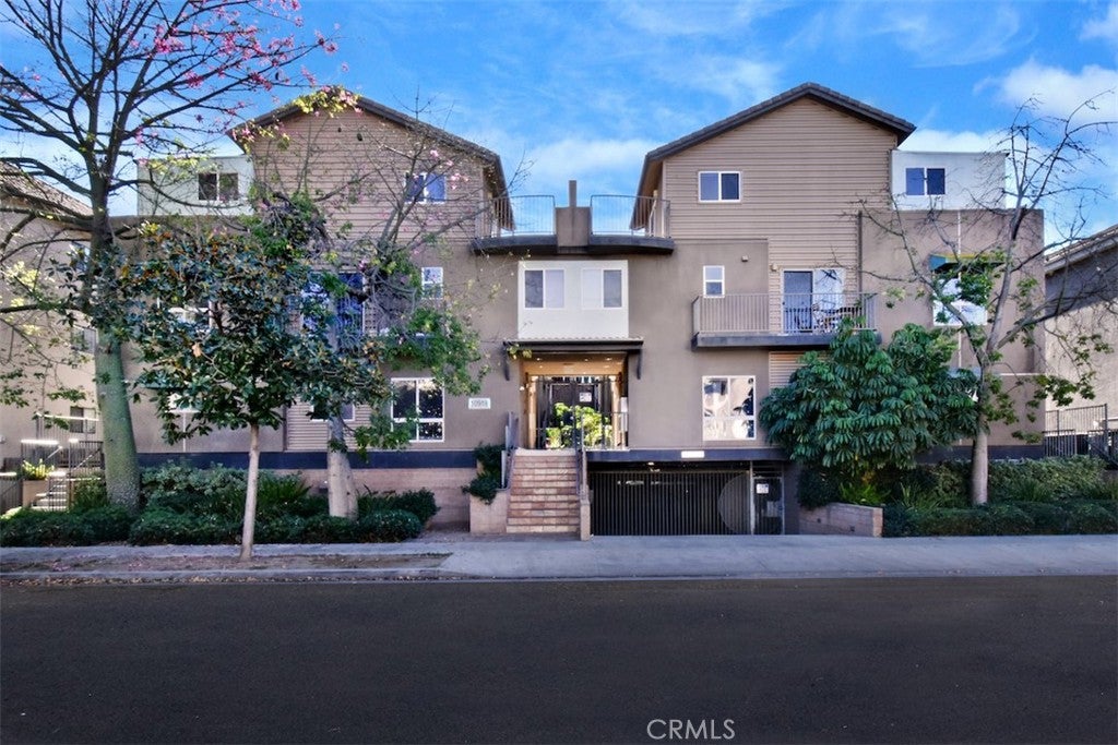 10918 Morrison Street 3, North Hollywood CA 91601