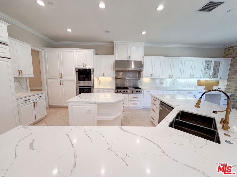 17109 Santa Cruz Court