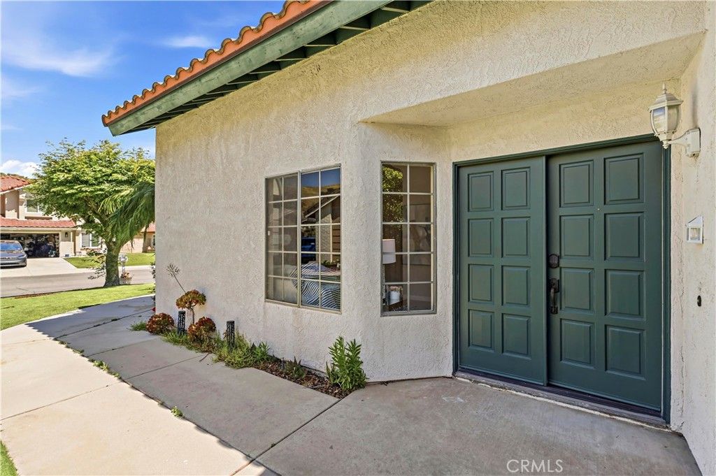 Photo of 15961 Oak Canyon Dr, Chino Hills, CA 91709 (MLS # AR26082956)