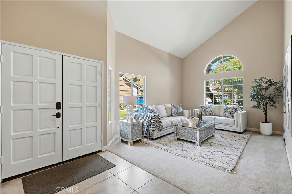 15961 Oak Canyon