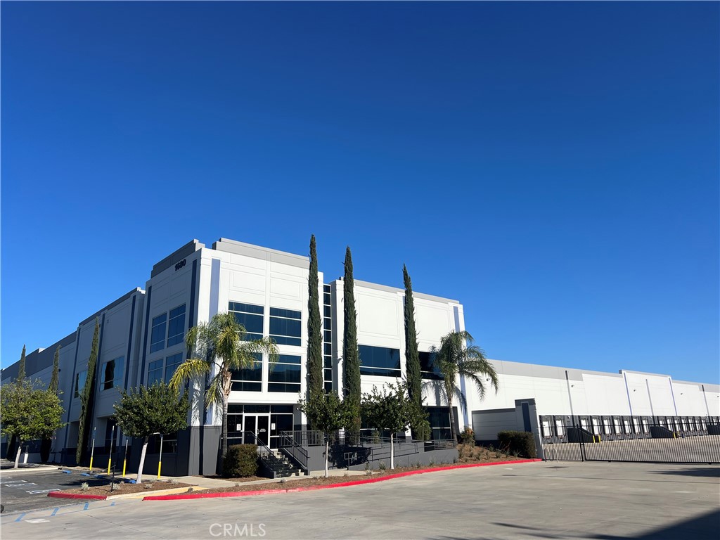 - Commercial Lease