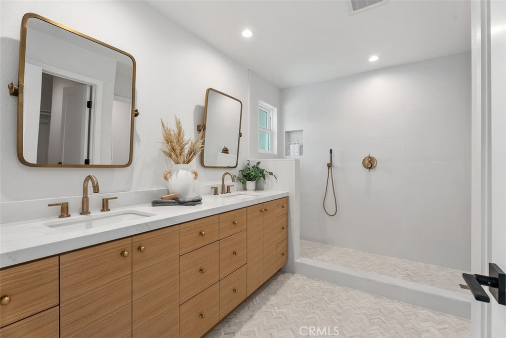 Deane Homes (DE) - Residential