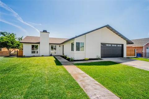 9905 Elm Ave, Fontana, CA 92335 - MLS#: OC26066130