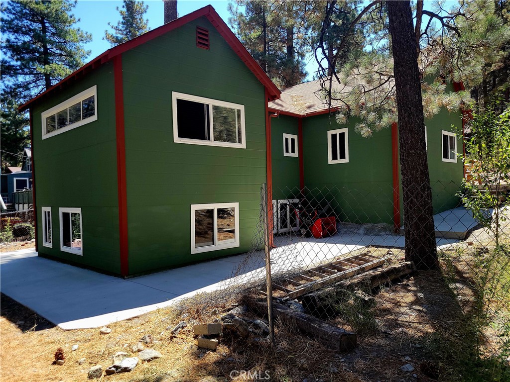 1116 Lark Road