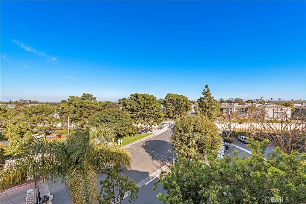 Photo of 20301 Bluffside Circle Cir #315, Huntington Beach, CA 92646 (MLS # PW26064482)