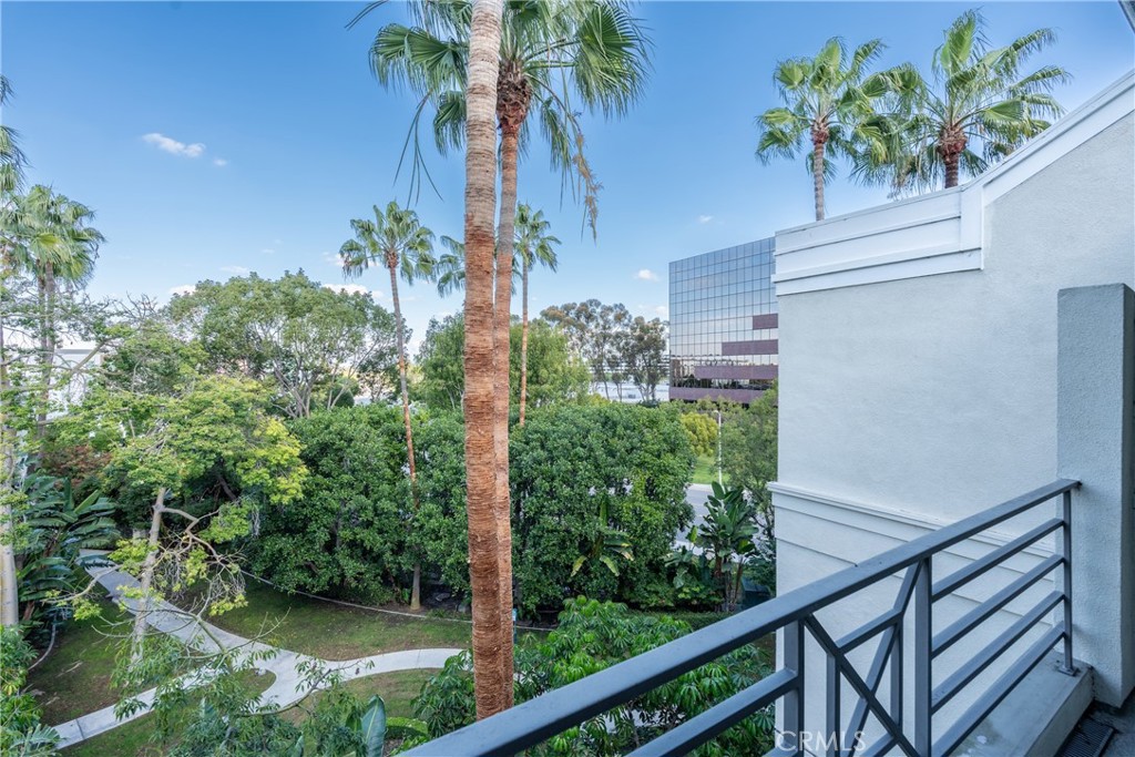 Metropolitan (MET) - Residential Lease