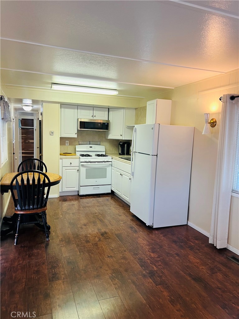 13576 California 34A
