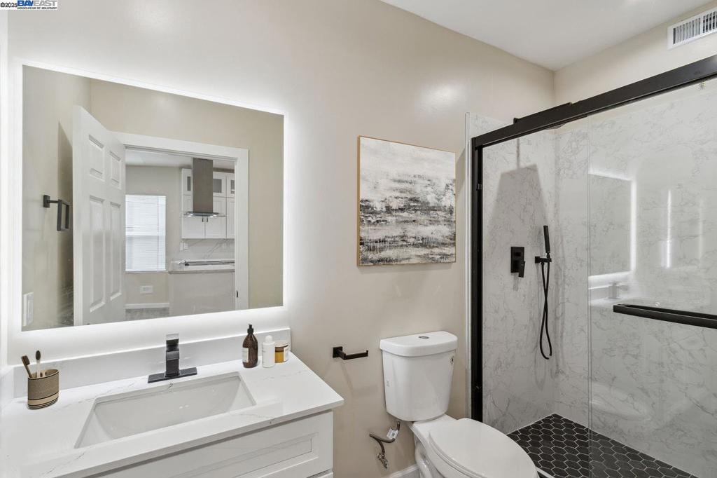 CLINTON - Residential