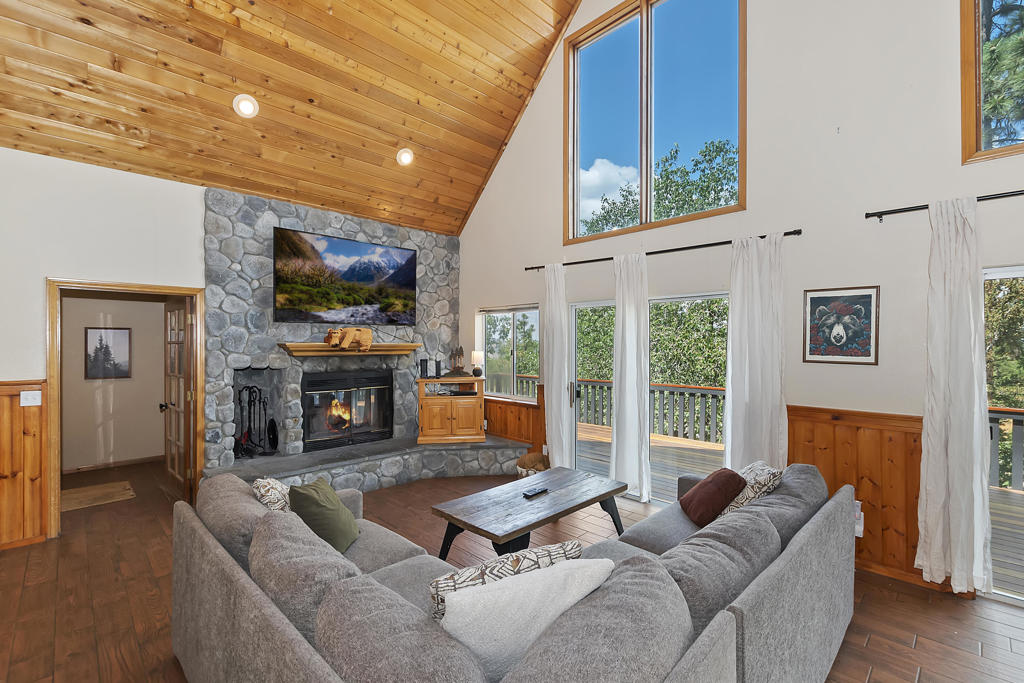 1174 Alameda Road