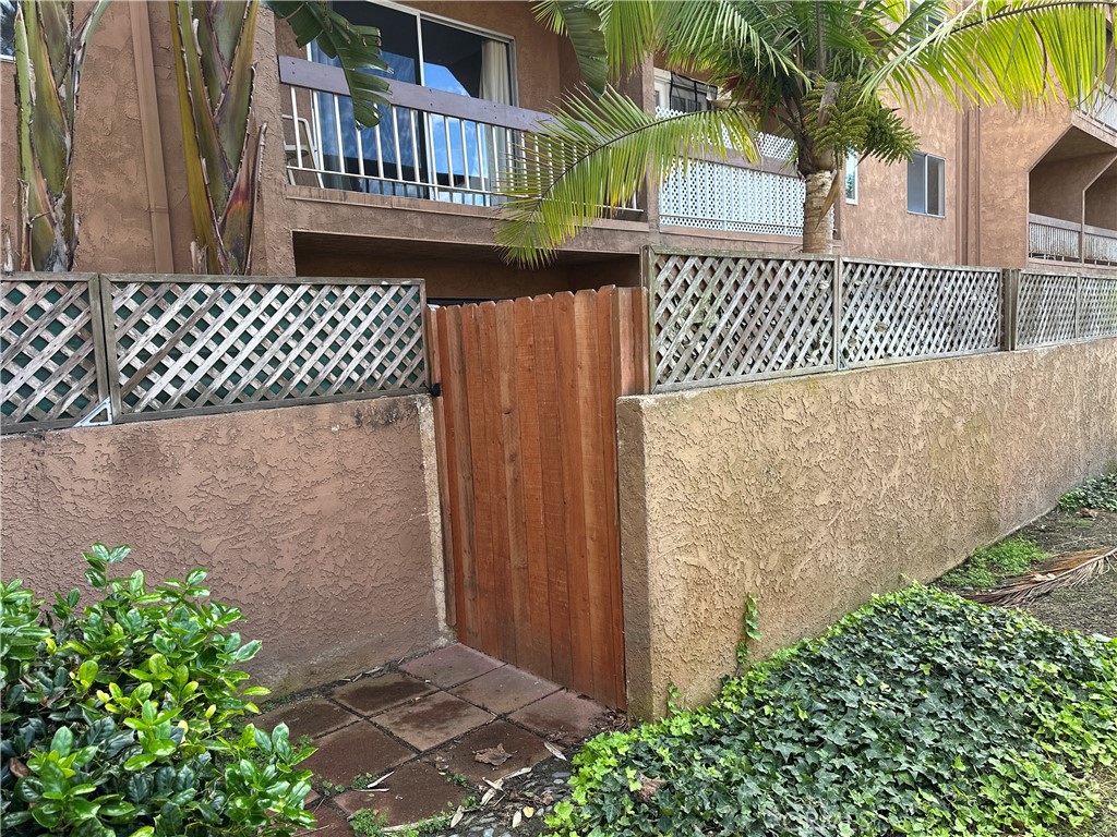 Villa Warner (VWAR) - Residential Lease