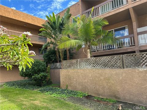 Photo of 6600 Warner Avenue #210, Huntington Beach, CA 92647 (MLS # OC25250339) Photo of 6600 Warner Avenue #210, Huntington Beach, CA 92647 (MLS # OC25250339)