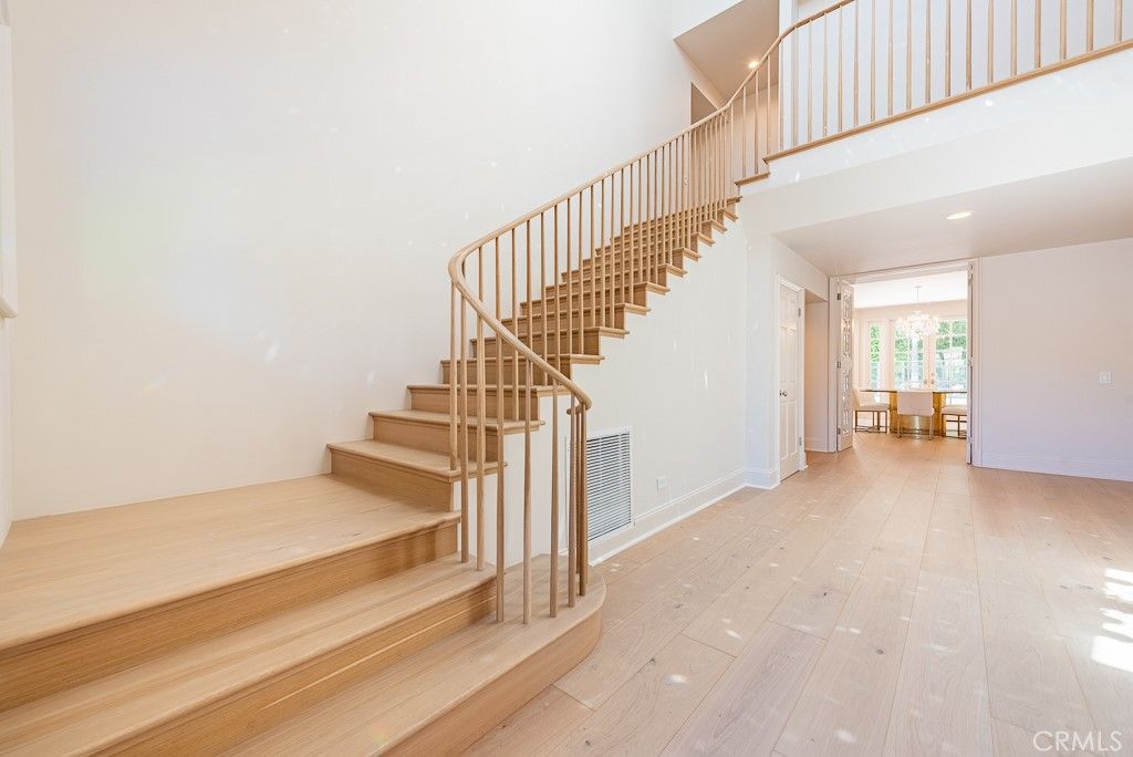 Photo of 17636 Camino De Yatasto, Pacific Palisades, CA 90272 (MLS # SR26004802)