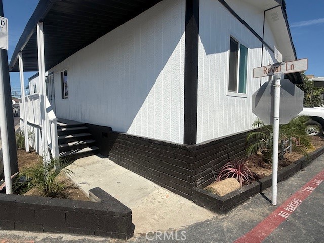 215 S Sullivan Lane 220
