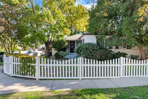 17900 Hatteras St, Encino, CA 91316 - MLS#: SR25256388