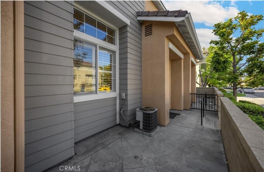 123 S Orange Ave