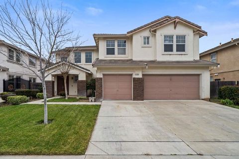 Photo of 3768 Massimo Cir Cir, Stockton, CA 95212 (MLS # 41122240)