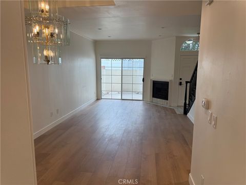 Tiny photo for 5145 Yarmouth Ave, Encino, CA 91316 (MLS # SR26046963)