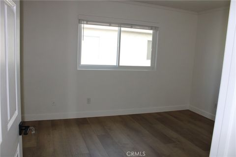 Tiny photo for 5145 Yarmouth Ave, Encino, CA 91316 (MLS # SR26046963)