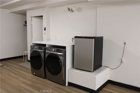 Tiny photo for 5145 Yarmouth Ave, Encino, CA 91316 (MLS # SR26046963)