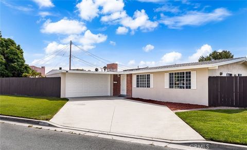 11662 Puryear Lane Garden Grove CA 92840