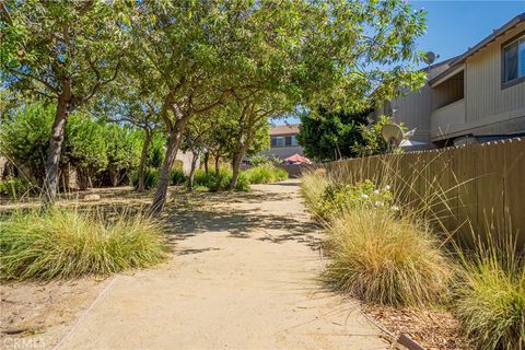 Tiny photo for 633 New Los Angeles Ave, Moorpark, CA 93021 (MLS # SB25220236)