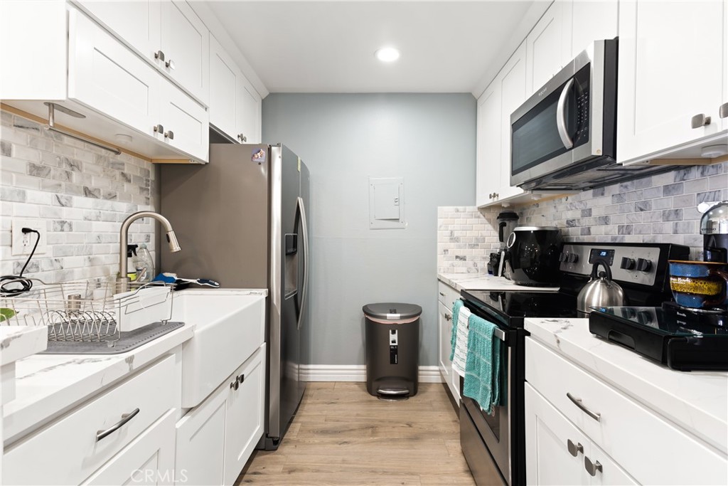 7740 Redlands Street G2087