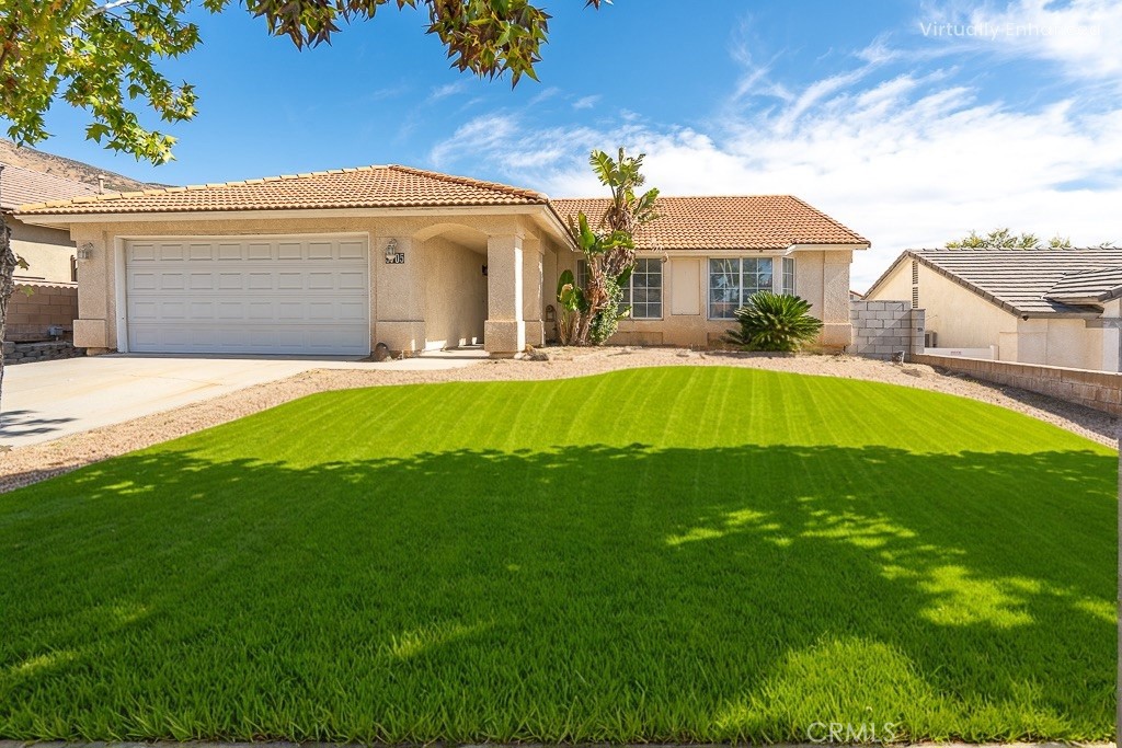 Main image without alt text