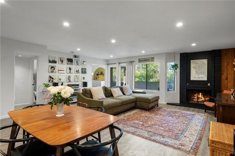 Photo of 24837 Apple Street St #B, Newhall, CA 91321 (MLS # SR25046751)