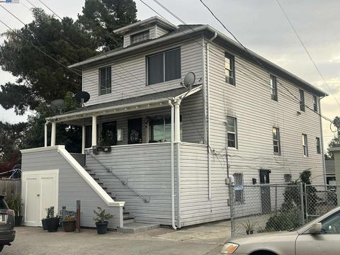 Photo of 9953 Dante Ave Ave, Oakland, CA 94603 (MLS # 41119315)