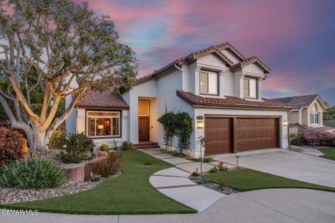 Photo of 1390 Oakridge Court, Thousand Oaks, CA 91362 (MLS # 226004705)