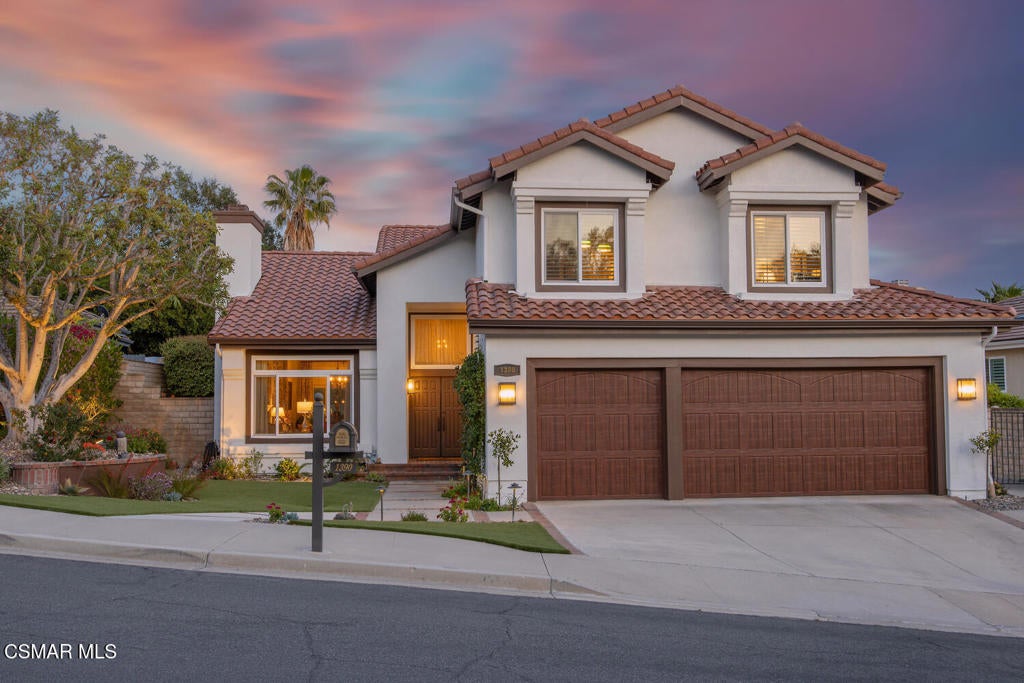 1390 Oakridge Court