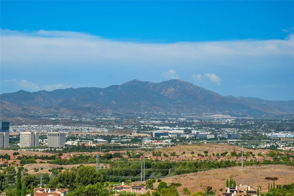 525 Luminous, Irvine CA 92603 - Photo 6