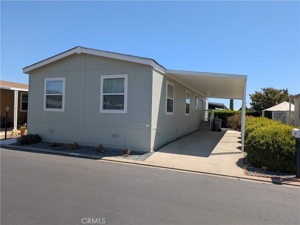 2240 Golden Oak Ln #117