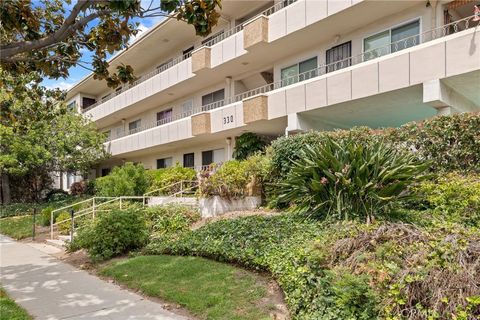 Photo of 330 N Howard Street #201, Glendale, CA 91206 (MLS # SR25263204)