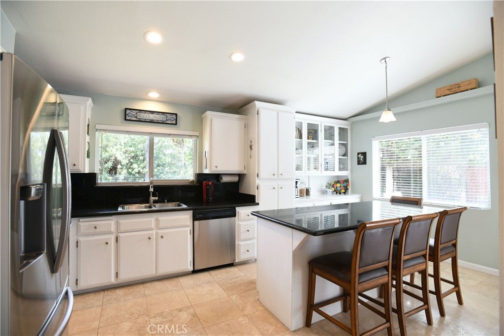 17371 Mockingbird Canyon