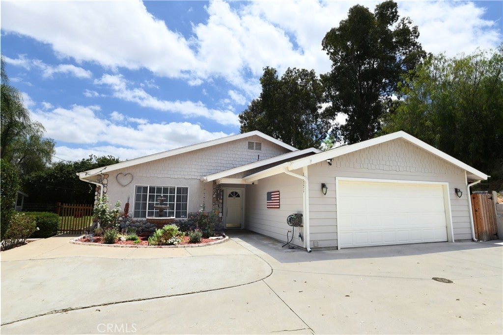 17371 Mockingbird Canyon