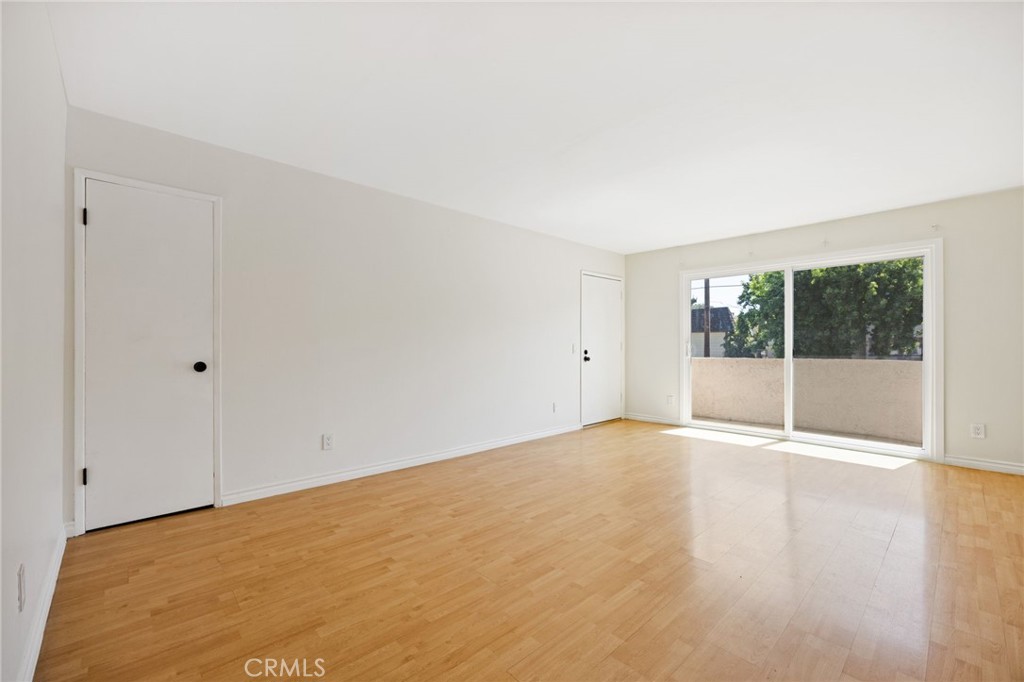 5055 Coldwater Canyon Avenue 105