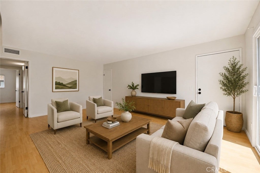 5055 Coldwater Canyon Avenue 105