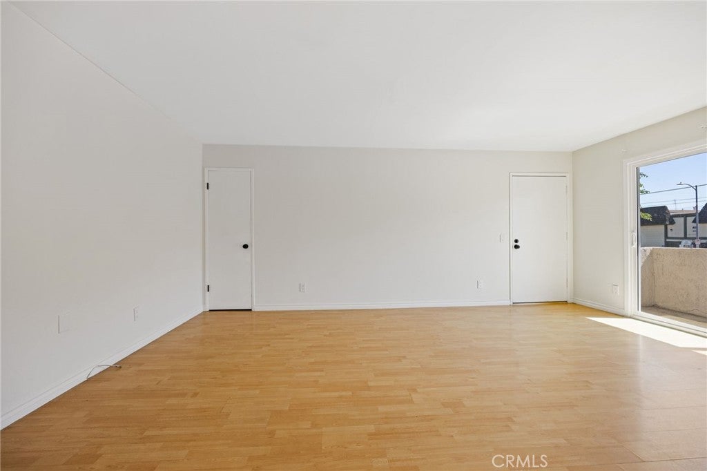 5055 Coldwater Canyon Avenue 105