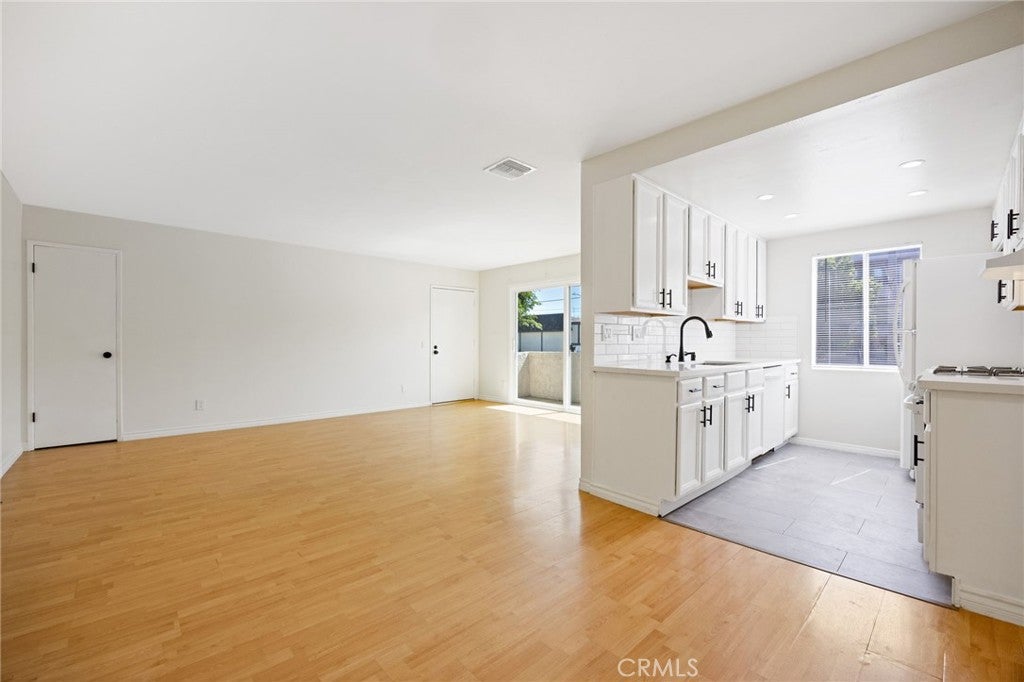 5055 Coldwater Canyon Avenue 105